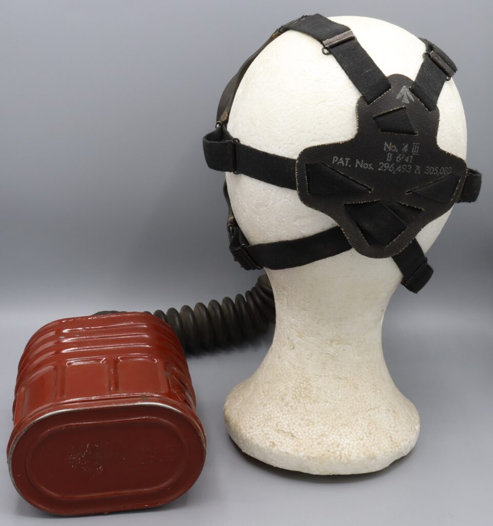 General Service Respirator with case and anti-dimming compound