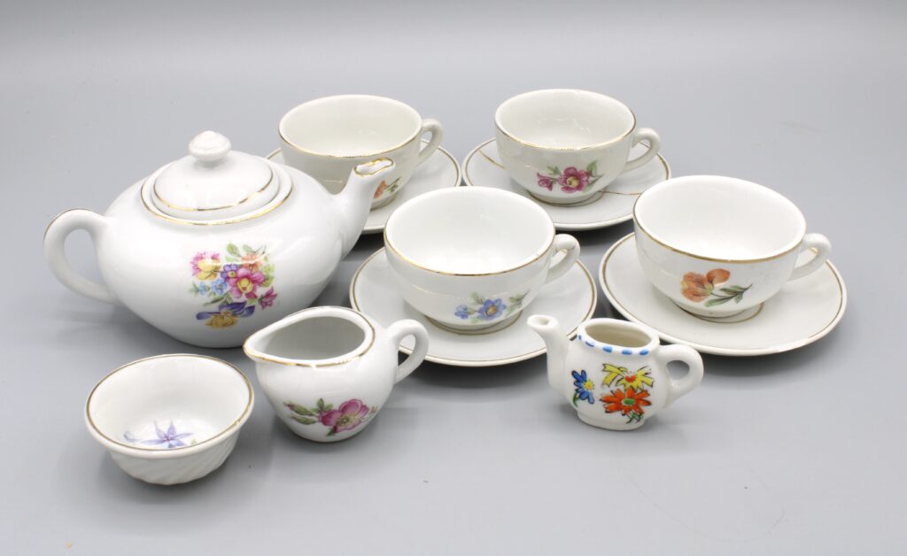 childs crockery set for tea parties