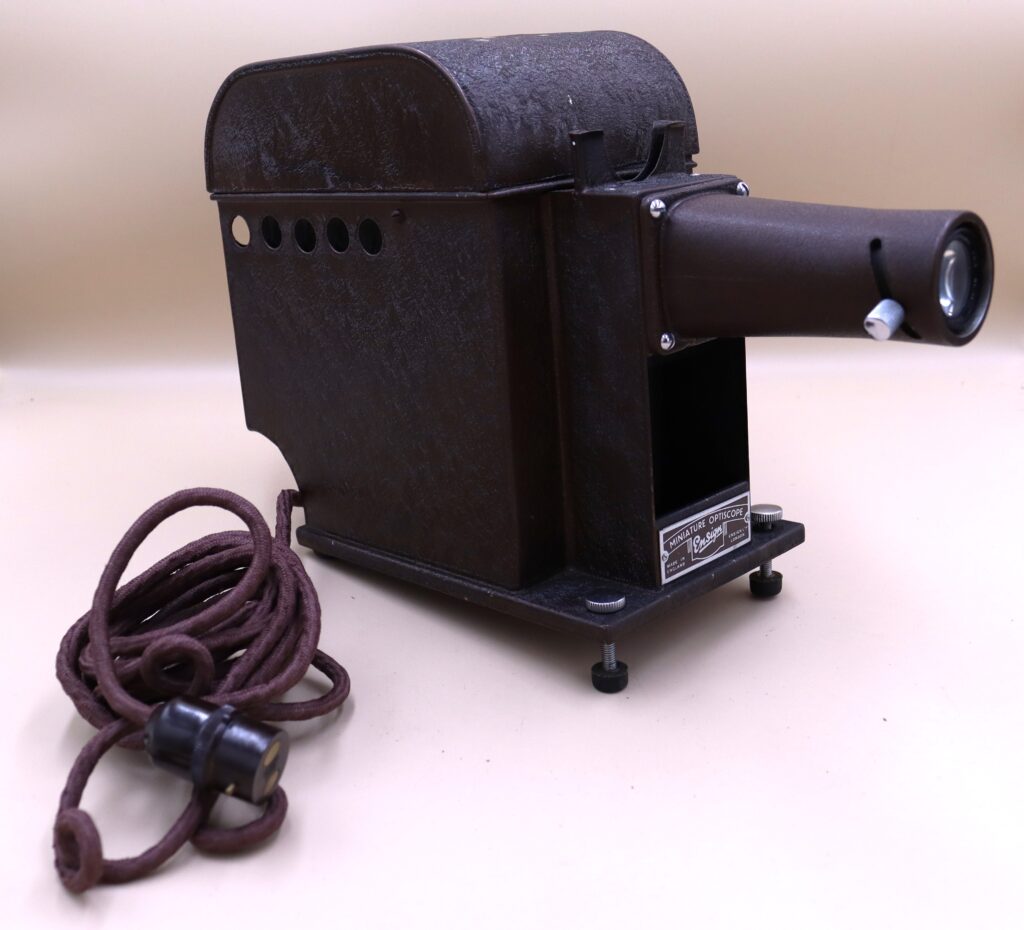 Slide projector