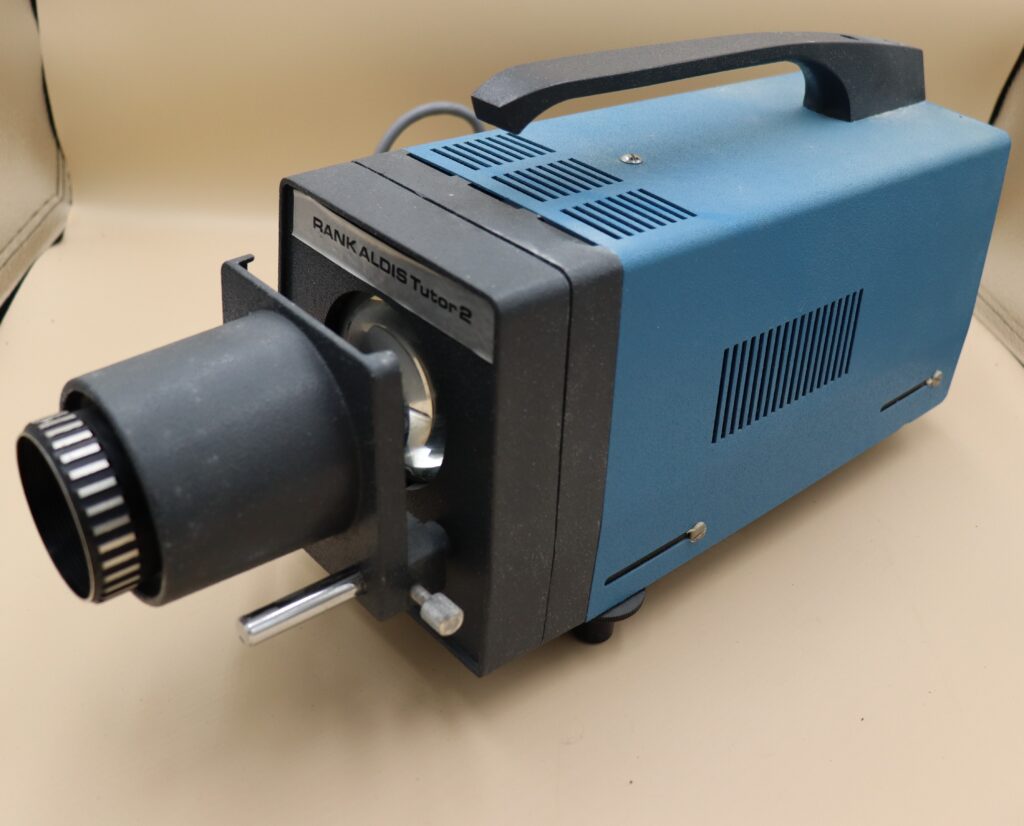 Slide projector