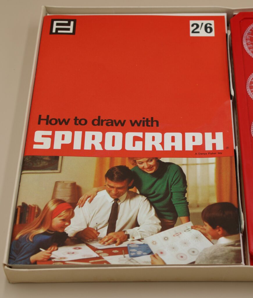 Spirograph toy