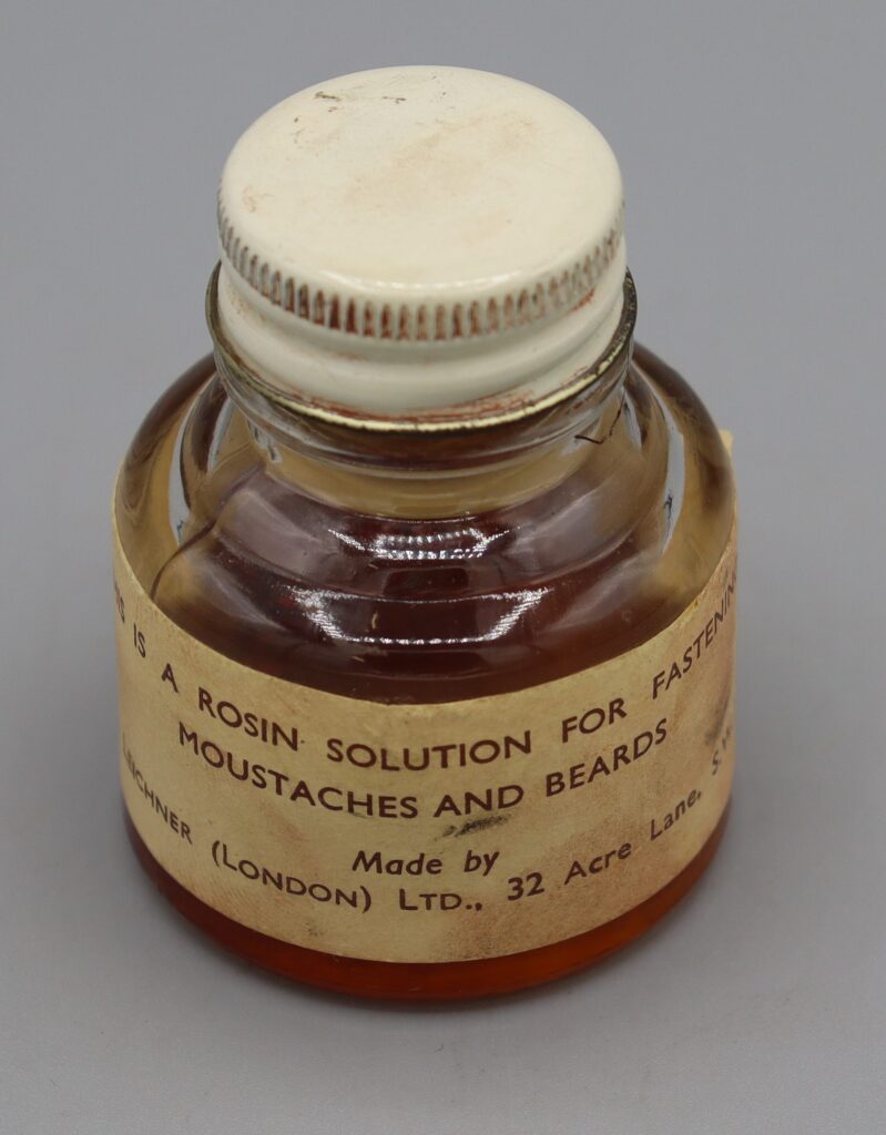 Screw top glass jar, showing back of label