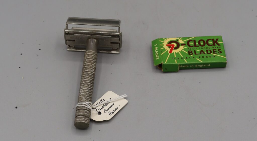 Gillette Aristocrat Junior razor & blades