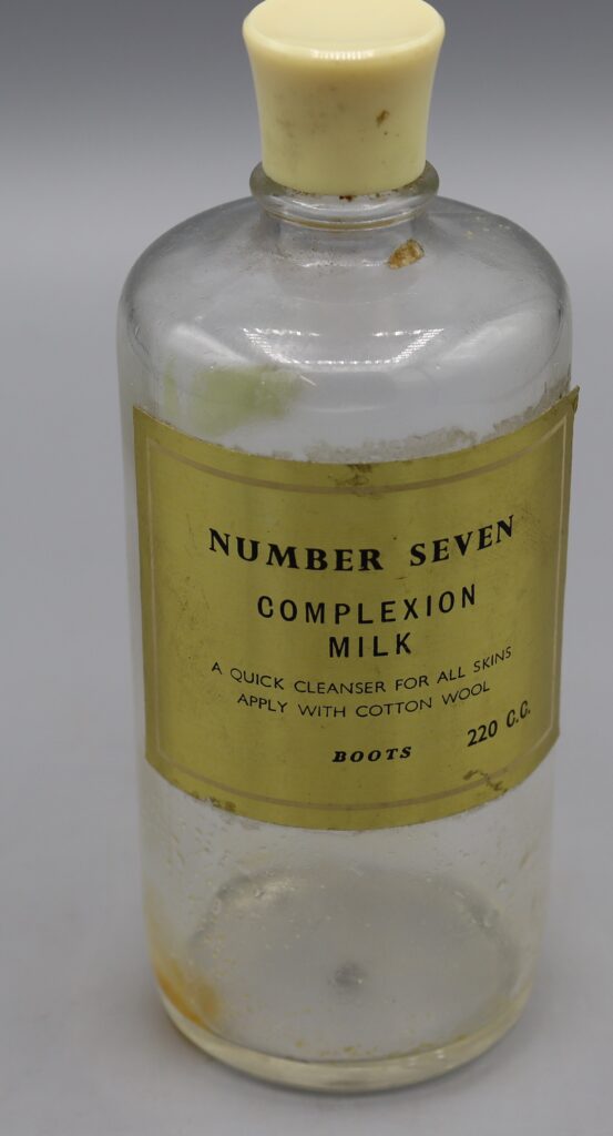 empty bottle for complexion milk