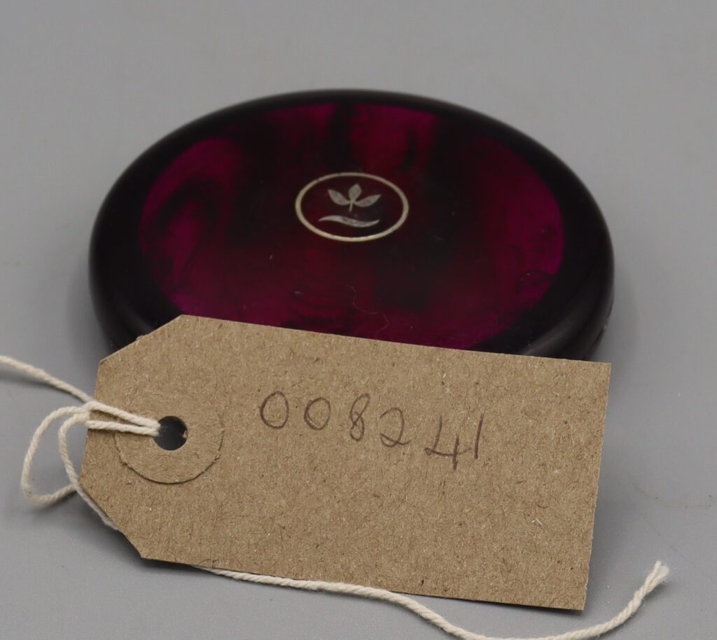 plastic powder compact