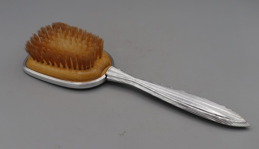 metal hair brush
