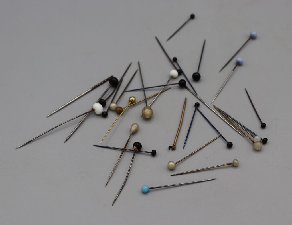 hair clips and pins